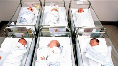 استبدلوها بطفلة أخرى.. إيطالية تحسم معركة قضائية طويلة