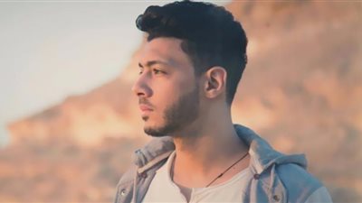أسامة الهادي في كواليس مسلسل 
