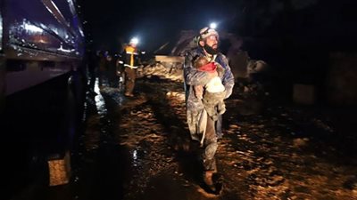 زلزال سوريا.. محافظ إدلب يتهم المُسلحين بمنع إيصال المساعدات