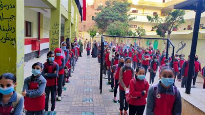 استلام الكتب المدرسية مع انطلاق العام الدراسي الجديد