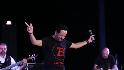 مصطفى قمر ونسمة عبد العزيز يشعلان مهرجان رشيد الأول للموسيقى والغناء.. صور