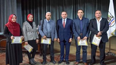 مجلس جامعة بني سويف يكرم الفريق الفائز بتمويل مشروع بحثي بقيمة 1.9 مليون جنيه