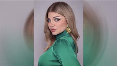 ياسمين الخطيب تستفز جمهورها بصورة 