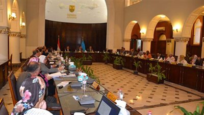 مجلس جامعة الإسكندرية يشيد بنجاح مصر في استضافة مؤتمر المناخ COP27