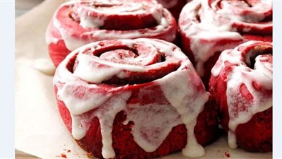 طريقة عمل سينابون بالريد فيلفيت اللذيذ لعشاق التجديد