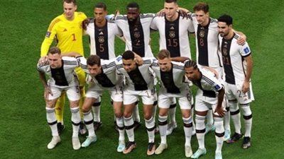 طاقم تحكيم نسائي لمباراة في كأس العالم