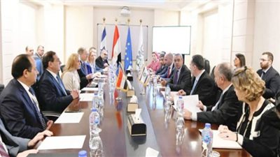 وزير البترول يراجع مذكرة التفاهم الثلاثية مع مفوضية الاتحاد الأوروبي