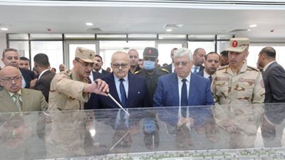 عاشور والخشت يتفقدان إنشاءات مستشفى 500 500 بالشيخ زايد