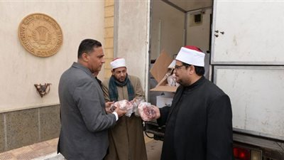 محافظ الدقهلية يشهد استلام الدفعة 19 من لحوم صكوك الطعام