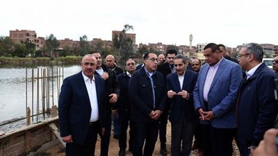 رئيس الوزراء يكلف بتدبير مخصصات مالية لرفع مستوى الخدمات بالغربية