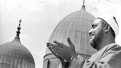 الإفتاء تكشف مشروعية المديح والابتهالات النبوية