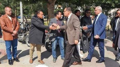 محافظ الشرقية يُشارك في تشييع جثمان الناقد الأدبي عبد الرحيم الكردي