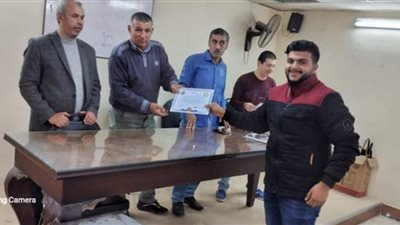 ختام دورة مطبقى المبيدات بالشرقية