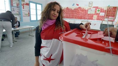 انطلاق الفترة الانتخابية بتونس وحظر نشر استطلاعات الرأي عنها