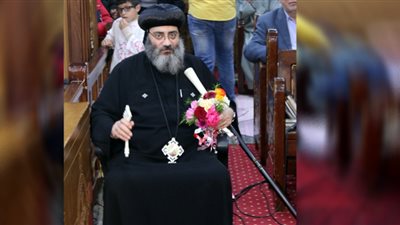 الأنبا فيلوباتير يشهد رسامة الشمامسة الجدد في أبو قرقاص