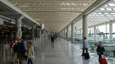 إسبانيا تلغي رحلاتها الجوية بسبب اقتراب العاصفة هيرمين