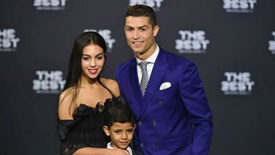 رونالدو يحتفل مع جورجينا بعيد الحب 