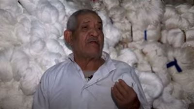 صاحب أقدم مصبغة في مصر يروي تاريخ 122 عامًا| فيديو