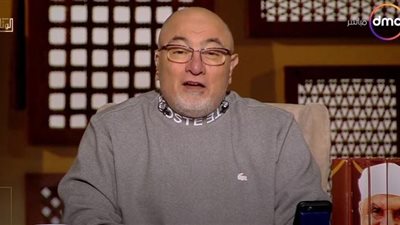 خالد الجندي يدعو للاحتفال بعيد الحب يوميًا