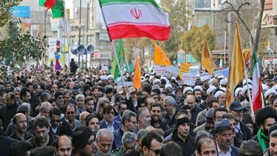 تصاعد المظاهرات في إيران.. والمطالبة بتعطيل الدراسة