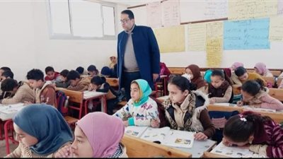 وكيل تعليم الغربية يُتابع خطط الإخلاء بمدارس شرق طنطا