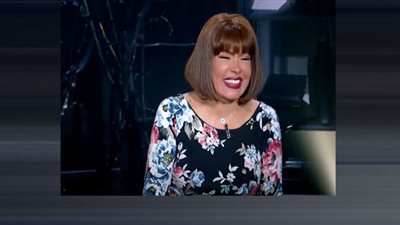 لوسي تتهم شاكيرا بتقليدها وسرقة رقصاتها (فيديو)