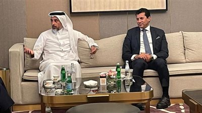 وزير الرياضة يبحث التعاون الثنائى مع نظيره القطري