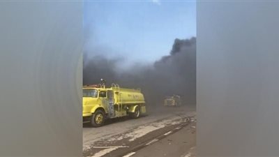 الدفاع المدني يسيطر على حريق سوق الصواريخ بجدة (شاهد)