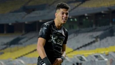 إمام عاشور يشارك في مران ميتلاند استعدادا لمباراة سبورتنج لشبونة (فيديو)