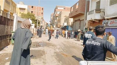 غلق وتشميع 5 محلات بمدينة دشنا