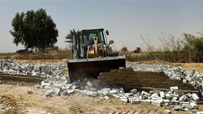 إزالة التعديات على أراضي محمية قارون بالفيوم