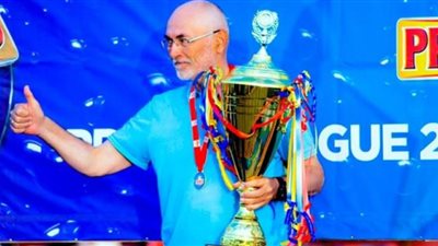 المدير الفني لفلامبو: رفضنا لعب مباراتي الزمالك في القاهرة