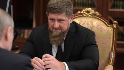 رئيس الشيشان يرسل مجموعة من العسكريين إلى إقليم دونباس