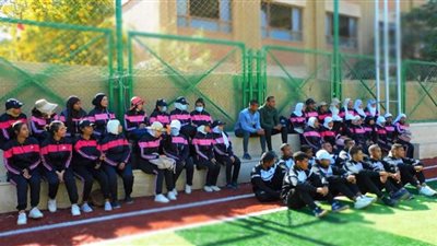 45 طالبا وطالبة من كلية التربية الرياضية يتفقدون مشروعات 