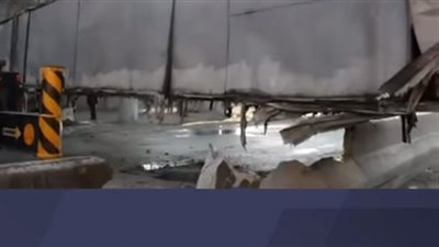 اللحظات الأولى لسقوط كوبري مشاة بشبرا الخيمة 