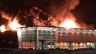 اندلاع حريق داخل مول تجاري في 6 أكتوبر