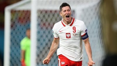 ليفاندوفسكي يقود تشكيل بولندا المتوقع أمام فرنسا في كأس العالم