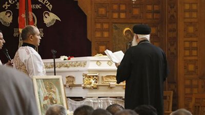 انطلاق صلاة القداس على الإعلامي الراحل مفيد فوزي (صور)