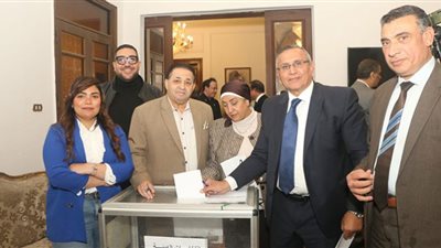 د. عبد السند يمامة يوضح دور رئيس الهيئة البرلمانية للحزب: دوره تنظيمي
