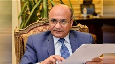 وزير العدل يقرر إنشاء 15 فرعًا للشهر العقاري