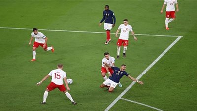 مبابي يسجل هدف ثاني لمنتخب فرنسا في شباك بولندا