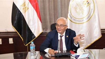 التعليم تبدأ تسكين المعلمين الجدد لسد عجز المدارس