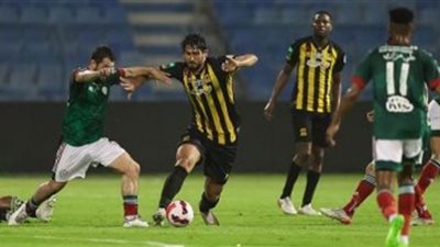 الدوري السعودي.. اتحاد جدة يتقدم على الاتفاق في الشوط الاول