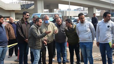 محافظ القليوبية يتفقد أعمال صيانة كوبري الثلاجة بميت نما بشبرا الخيمة