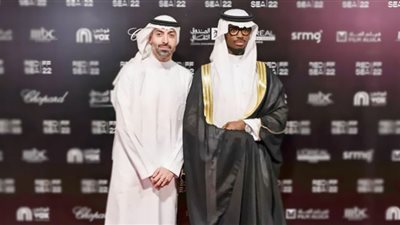 عارض أزياء عالمى بالزى السعودى فى مهرجان البحر الأحمر