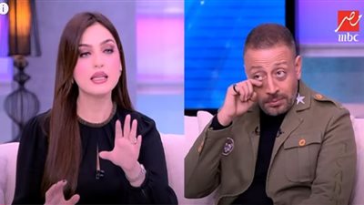 لؤي يبكي على الهواء بسبب والدته 