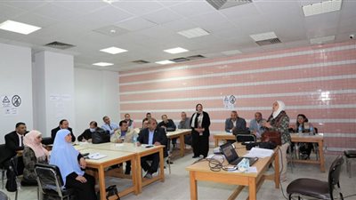 تدريب موجهي الثانوية العامة على وضع أسئلة الامتحانات