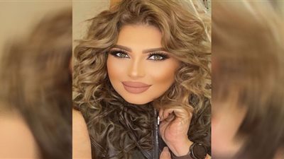 أصعب لحظة في حياتي.. منة جلال تنهار بعد رحيل والدها