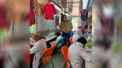 ختام دورة تدريبية على التفصيل والحياكة بالمنيا