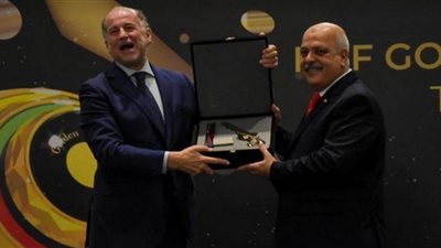 وصول رئيس الاتحاد الدولي للرماية لحضور افتتاح بطولة كأس العالم
